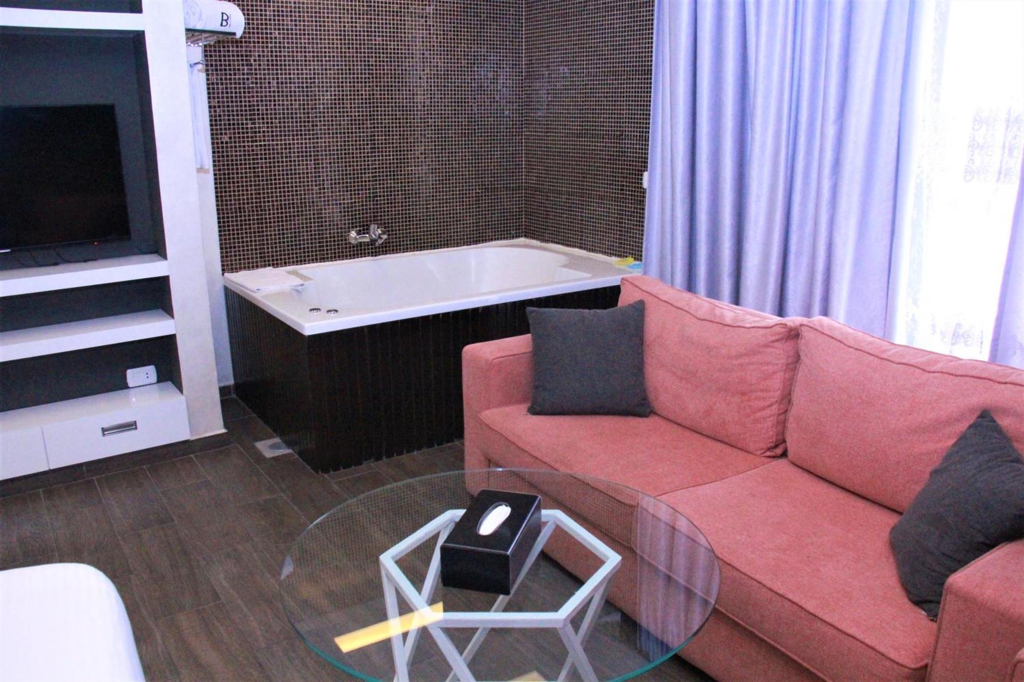 Beverly Hotel Beirut Exterior photo